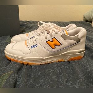 New in Box Mens New Balance 550 sneakers size 12 - white & orange BB550WTO